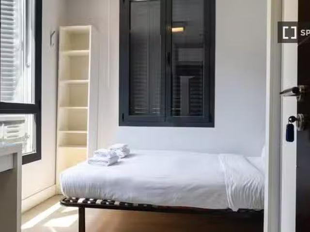 Habitación en piso compartido en madrid