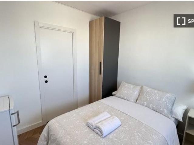 Habitación en piso compartido en madrid