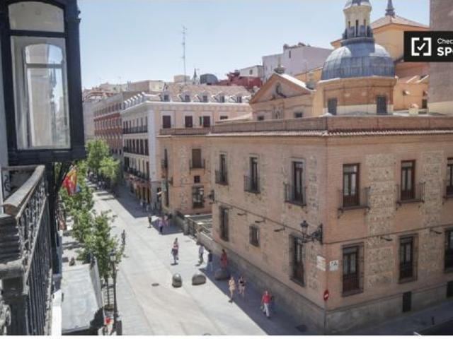 Habitación en piso compartido en madrid