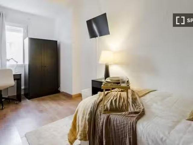 Habitación en piso compartido en madrid