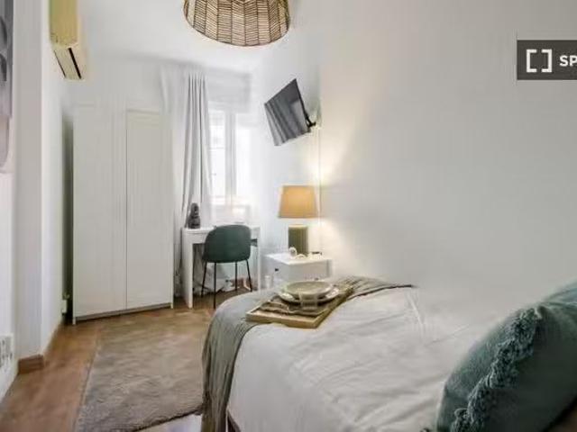 Habitación en piso compartido en madrid