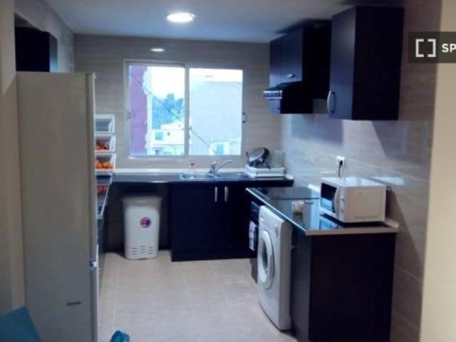 Habitación en piso compartido en Montcada