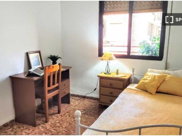 Habitación en piso compartido en Montcada, Valencia