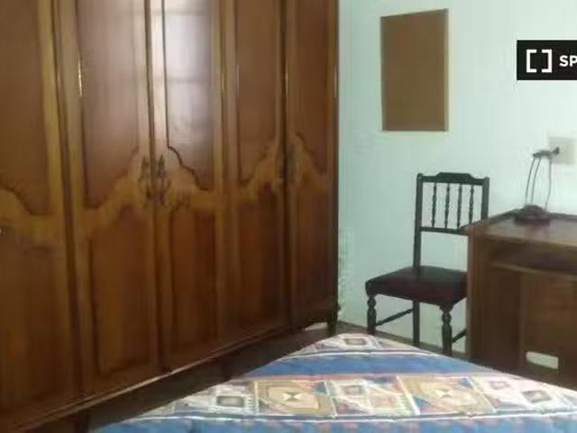 Habitación en piso compartido en Oviedo