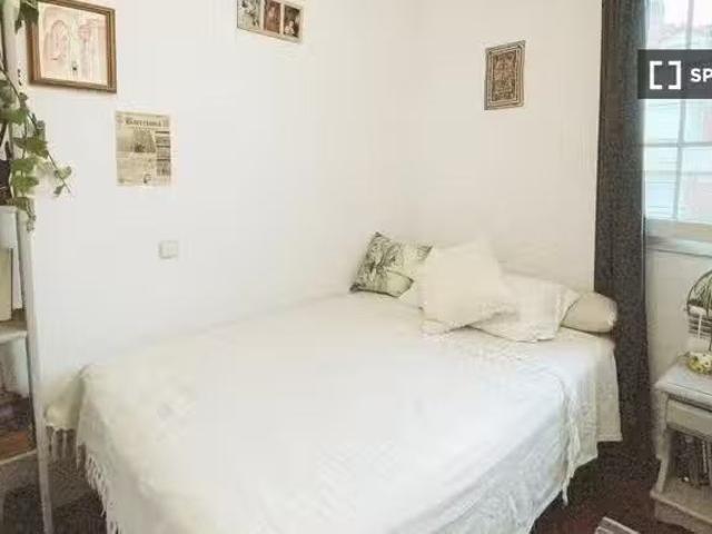 Habitación en piso compartido en Peñagrande, Madrid