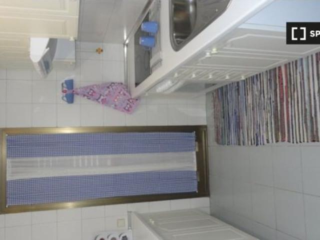 Habitación en piso compartido en pozuelo de alarcón