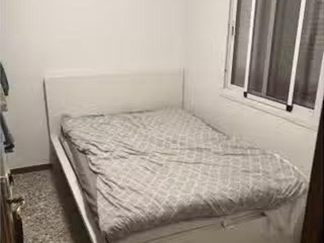 Habitación en piso compartido en Rubí