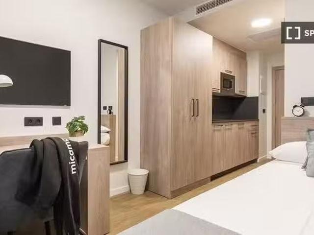 Habitación en piso compartido en Sant Adrià de Besòs