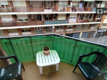 Habitación en piso compartido en sant cugat del vallès