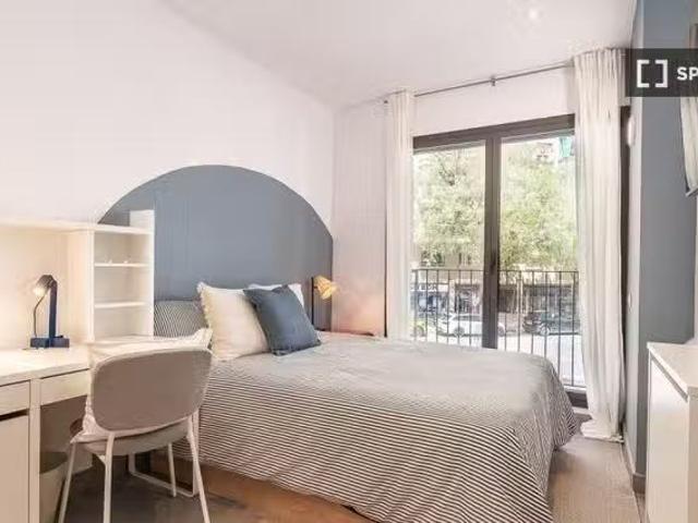 Habitación en piso compartido en Sants Badal, Barcelona