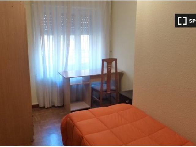 Habitación en piso compartido en Salamanca
