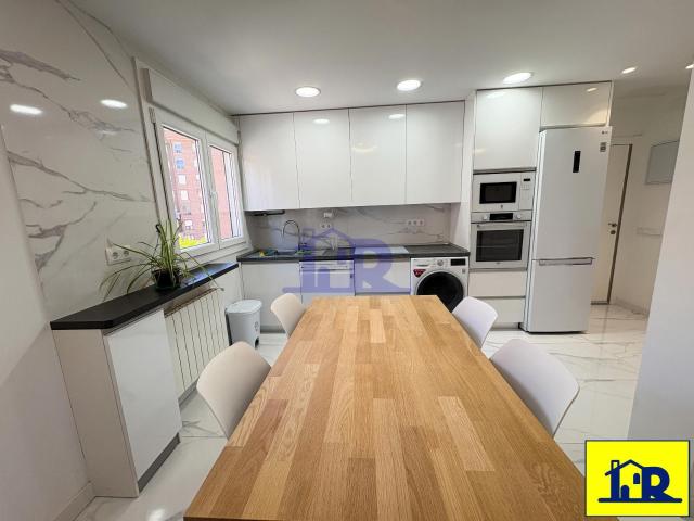 Habitación en piso compartido para estudiantes Piso en alquiler en Cuenca