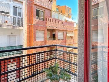 HABITACIÓN EN PISO CENTRICO CON ASCENSOR