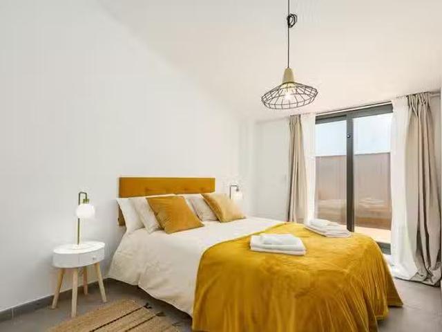 Habitación en Plaça Creu de Coll Fava