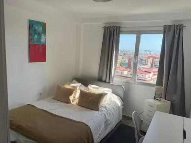 Habitación en Plaza de Miraflores, Miraflores de los Ángeles