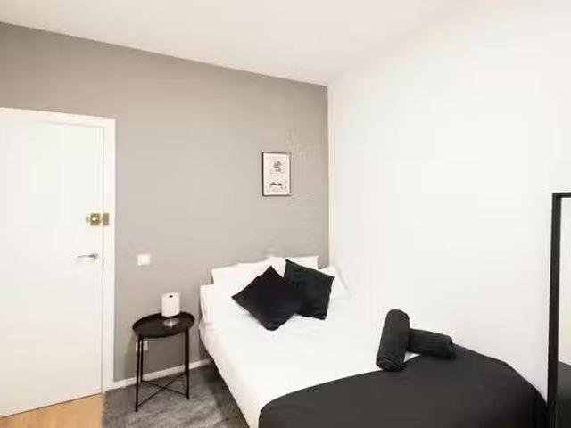 Habitación en Plaza de Tirso de Molina, Centro