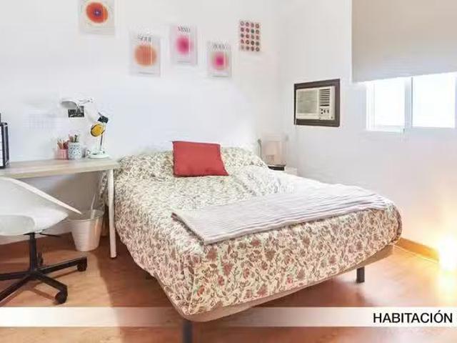Habitación en Plaza El Juncal, El Juncal Hispalis