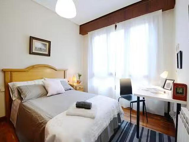 Habitación en Plaza General Latorre, Basurtu