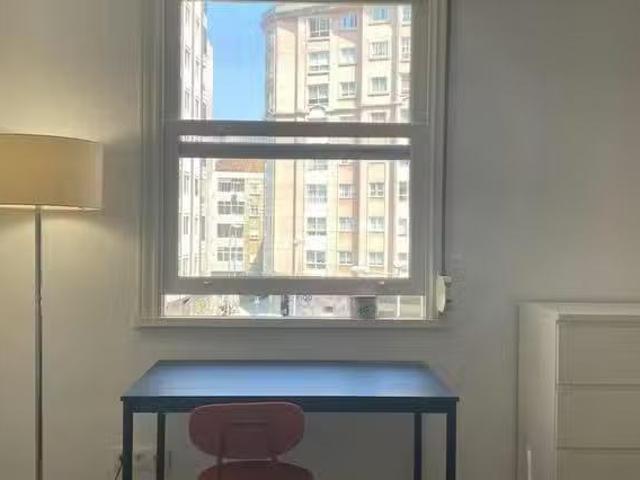 Habitación en Rúa Médico Don José Mato, Coia