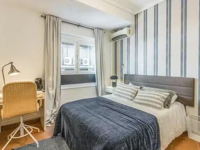 Habitación en Rambla de Méndez Núñez, Casco Antiguo Santa Cruz