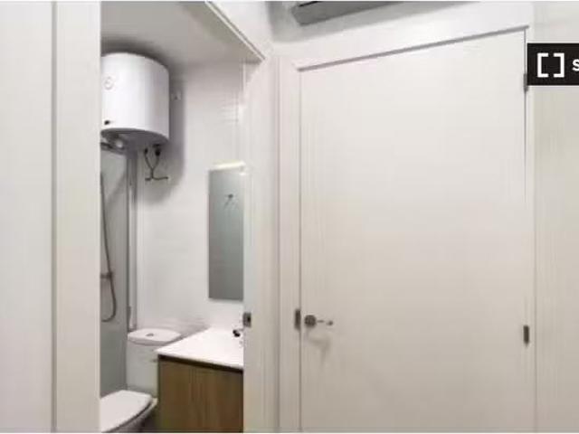 Habitación en residencia de estudiantes para alquilar en Barce.