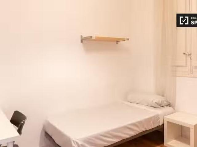Habitación en Ríos Rosas, Madrid en alquiler