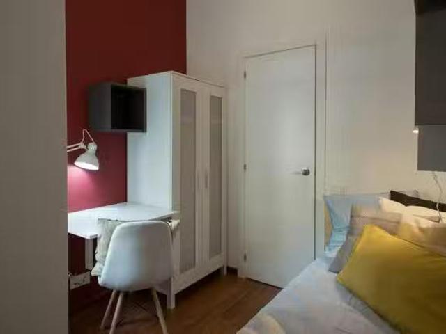 Habitación en Ronda de Sant Pere, Dreta de l'Eixample