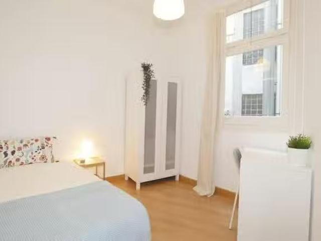 Habitación en Ronda de Sant Pere, Dreta de l'Eixample