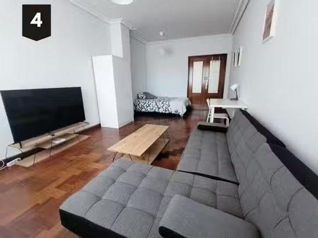 Habitación en Tiboli zeharkalea, Matiko Ciudad Jardín