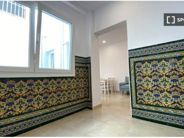 Habitación en un apartamento compartido de 3 habitaciones en alquiler en San Lorenzo, con todos los