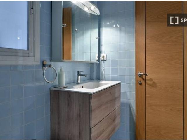 Habitación en un apartamento compartido de 1 dormitorio en alquiler en Nou Moles