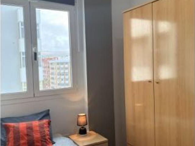 Habitación en un apartamento compartido de 1 dormitorio en alquiler en Alcaravaneras