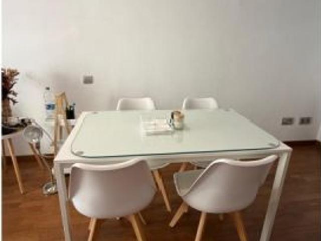Habitación en un apartamento compartido de 1 dormitorio en alquiler en el Camp d' en Grassot