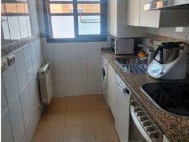 Habitación en un apartamento compartido de 1 dormitorio en alquiler en Legazpi