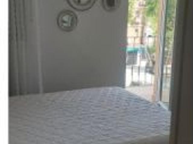 Habitación en un apartamento compartido de 1 dormitorio en alquiler en Los Rosales