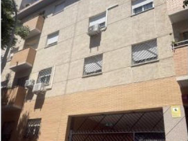 Habitación en un apartamento compartido de 1 dormitorio en alquiler en Pino Montano