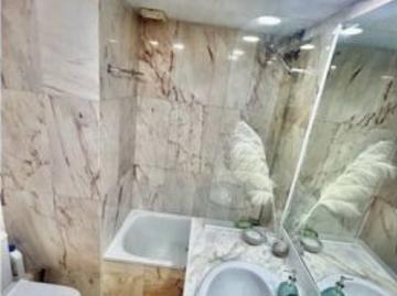Habitación en un apartamento compartido de 1 dormitorio en alquiler en Sabadell