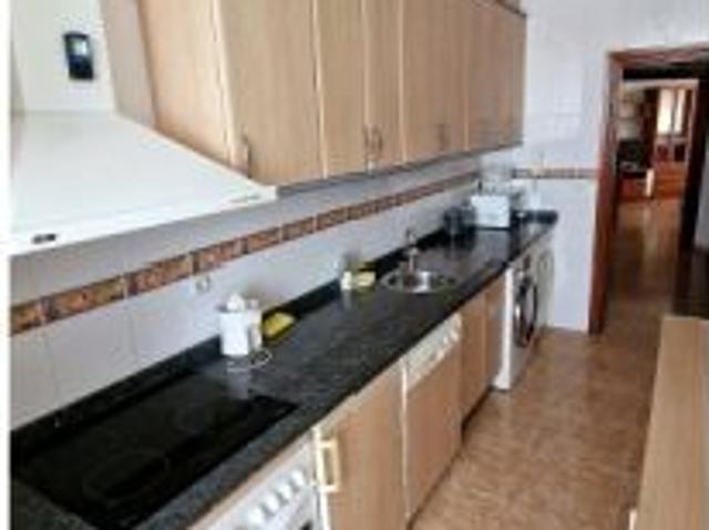 Habitación en un apartamento compartido de 2 habitaciones en alquiler en Haza Cuevas