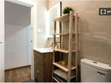 Habitación en un apartamento compartido de 4 habitaciones en alquiler en Sabadell
