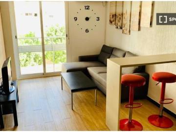 Habitación en un piso compartido de 4 habitaciones en alquiler en El Plantanar