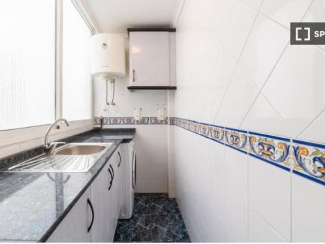 Habitación en un piso compartido de 5 habitaciones en alquiler en Massamagrell