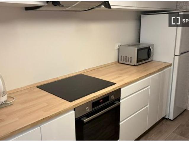 Habitación en un piso compartido de 5 habitaciones en alquiler en Morvedre