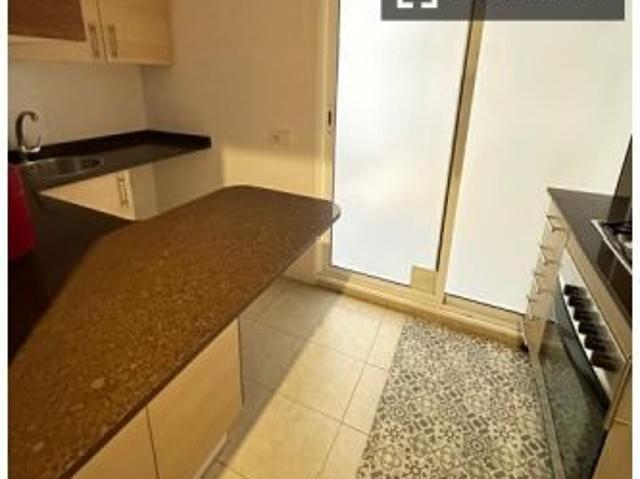 Habitación en un piso compartido de 5 habitaciones en alquiler en Sarria, todos los gastos incluidos