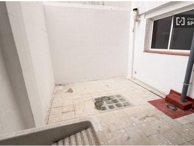 Habitación en un piso compartido de 6 habitaciones en Torrent, ideal para profesionales y estudiante