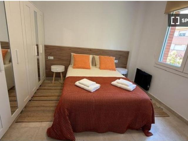 Habitación en un piso compartido de 6 habitaciones en alquiler en Sant Cugat Del Vallès