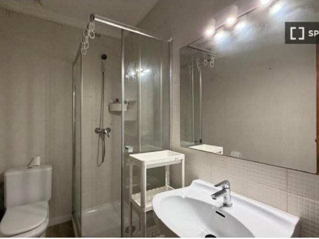 Habitación en un piso compartido de 7 habitaciones en alquiler en Son Canals