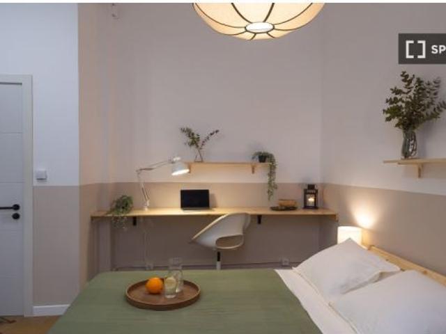 Habitación en un piso compartido de 7 habitaciones en Sant Pere Santa Caterina i la Ribera, se alqui
