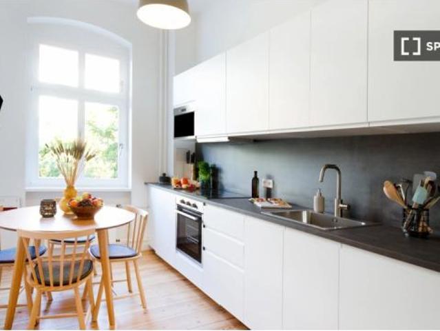Habitación en un piso compartido de 3 habitaciones en alquiler en Berlín. No se permite fumar ni mas