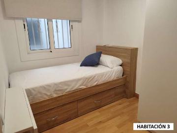 Habitación en alquiler en Plaça Marconi