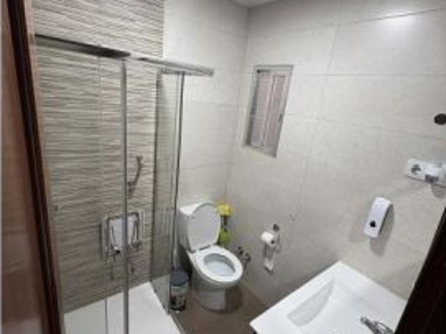 Habitación en un piso compartido en alquiler en Los Ángeles